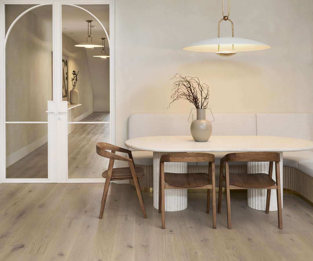 Corsica Oak Lifestyle Image